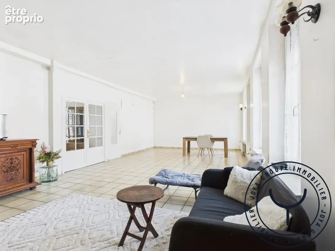 Maison 8 pièces 200 m² à vendre à Romilly-Sur-Seine (10100) - photo 3
