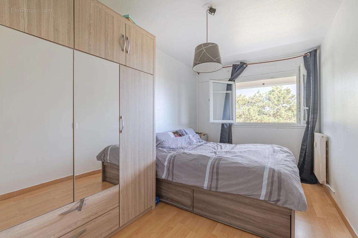 Appartement à MORANGIS