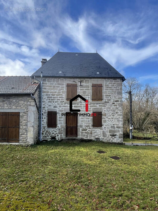 Maison à SAINT-PIERRE-BELLEVUE