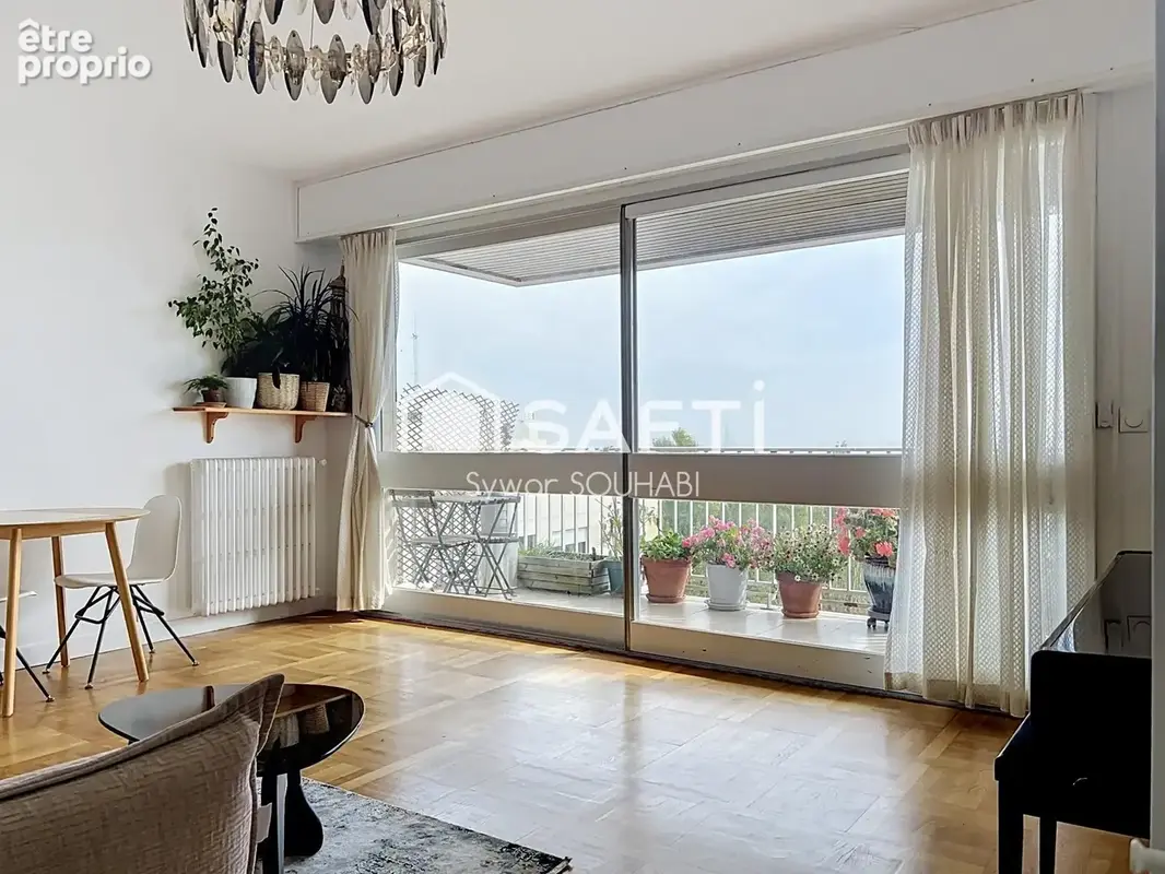 Photo 1 - Appartement à GARCHES