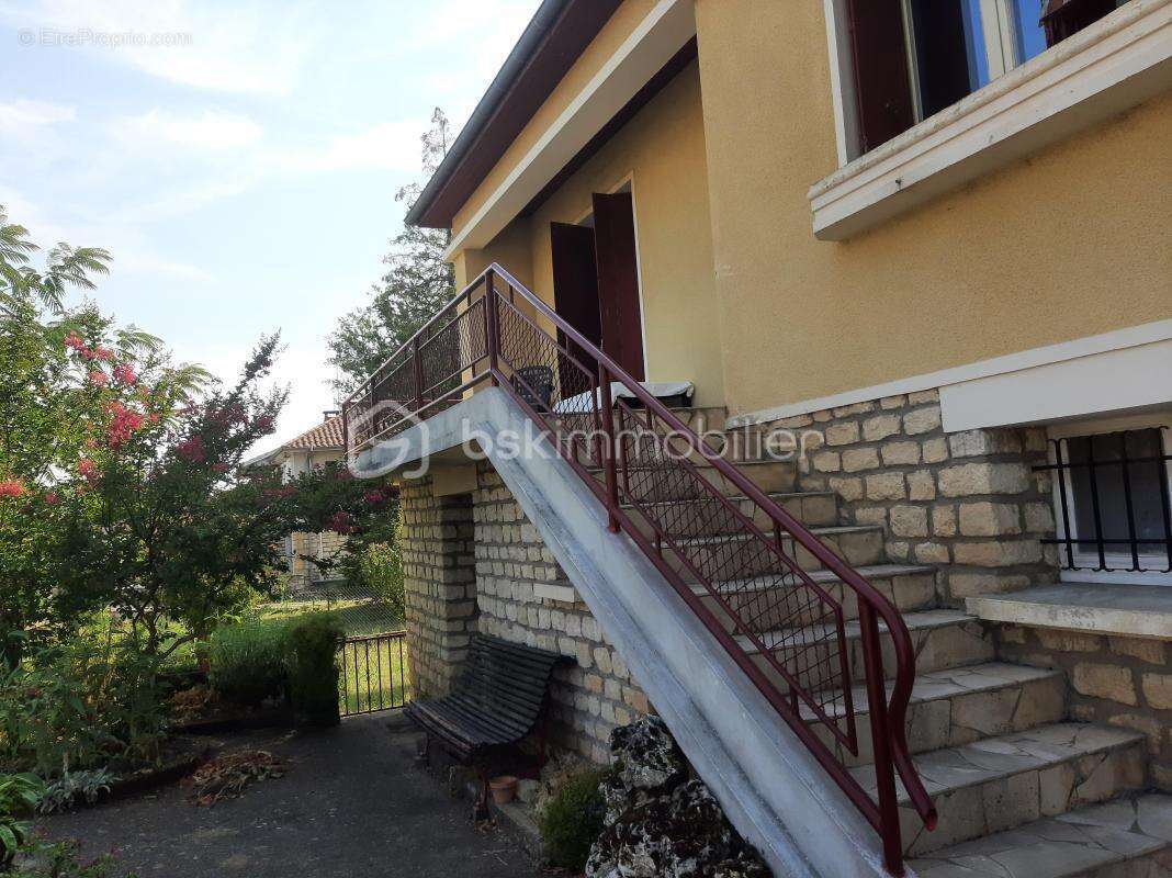 Maison de ville -  5 pièces -114 m2 - Terrain de 841 m2 - photo 7