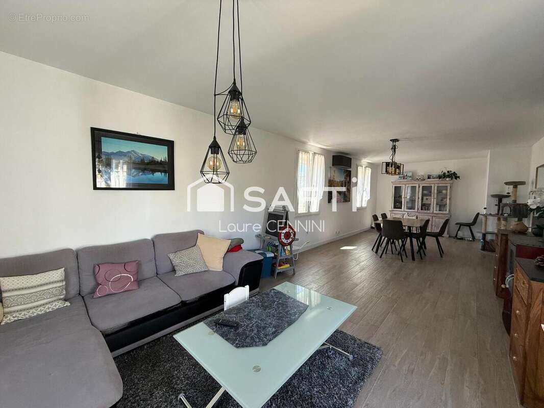 Photo 2 - Maison à VALREAS