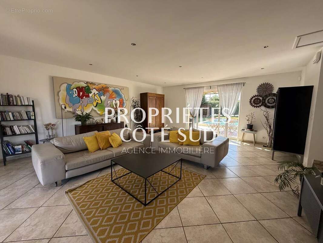 Maison à MONTFAUCON