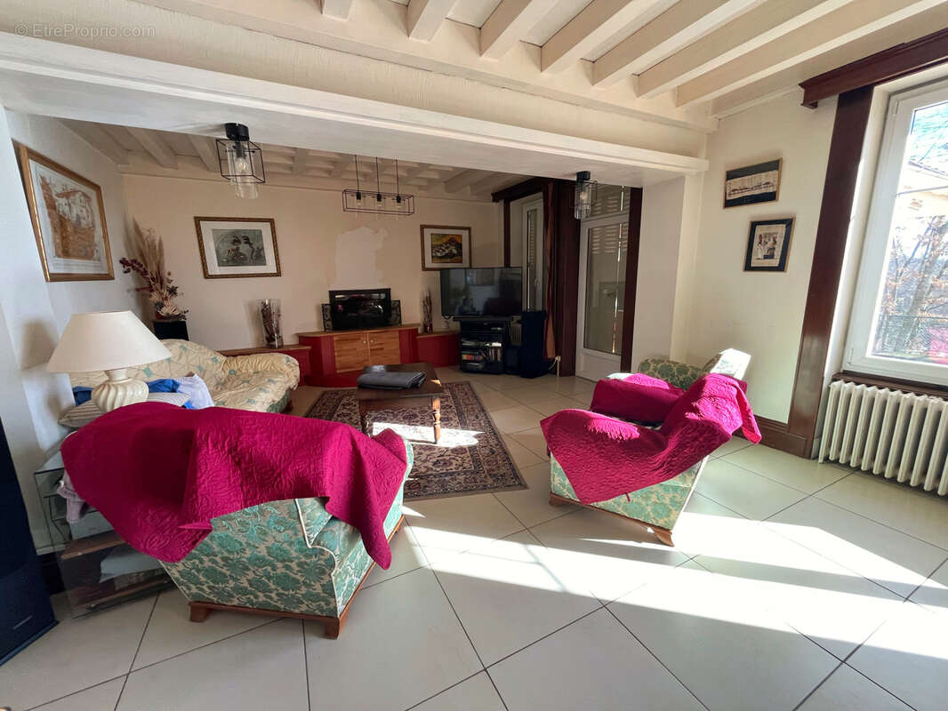 Maison à VIOLAY