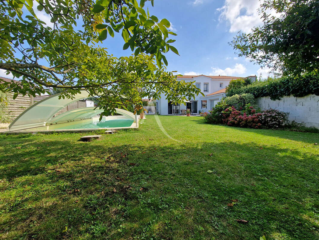 Maison à SAINT-SEBASTIEN-SUR-LOIRE
