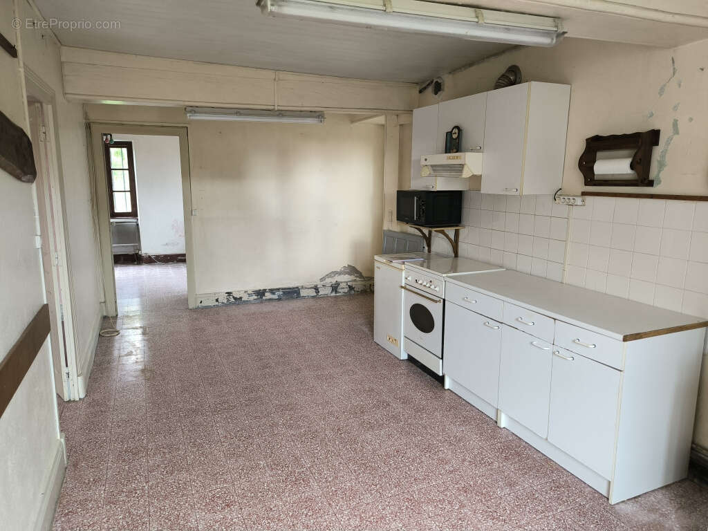 Maison à AUNAY-EN-BAZOIS