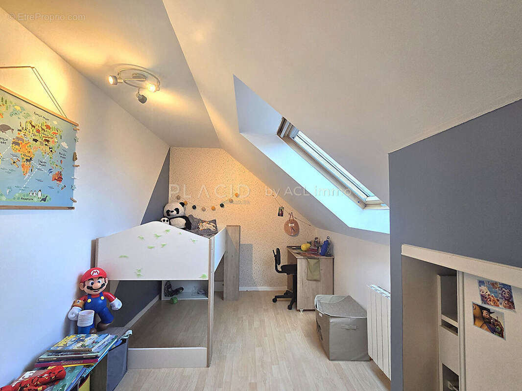 Maison à ETIVAL-LES-LE-MANS