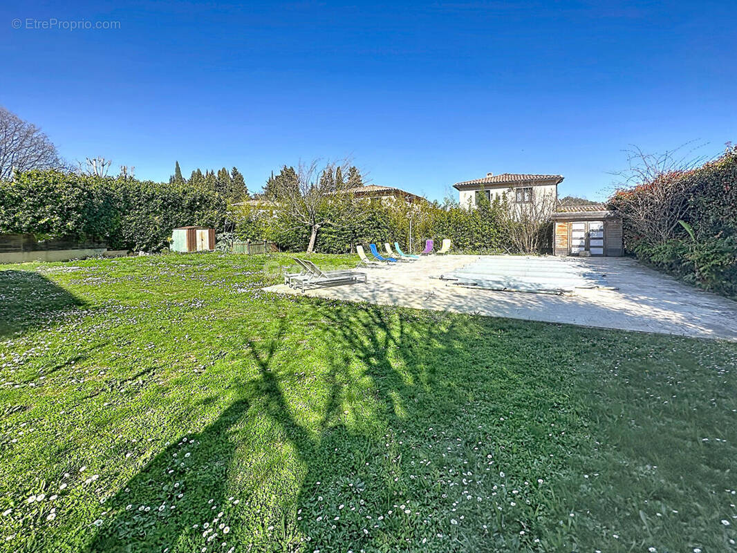 Maison à MONTAUROUX