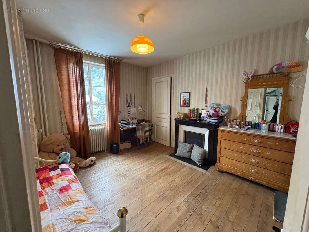 Maison à MONESTIER-DE-CLERMONT