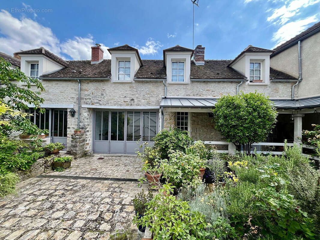 Propriété ancienne 7 pièce(s) 234.25 m2 - photo 16