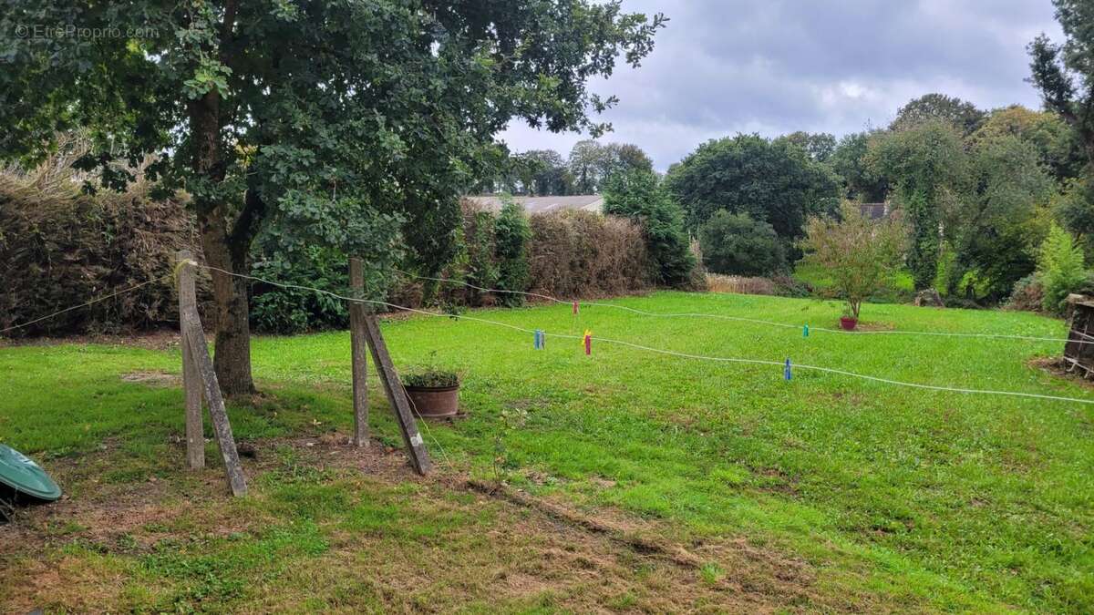 Maison à LE HAUT-CORLAY