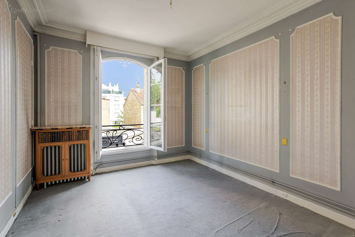 Appartement 3 pièces dans un bel immeuble ancien - photo 5