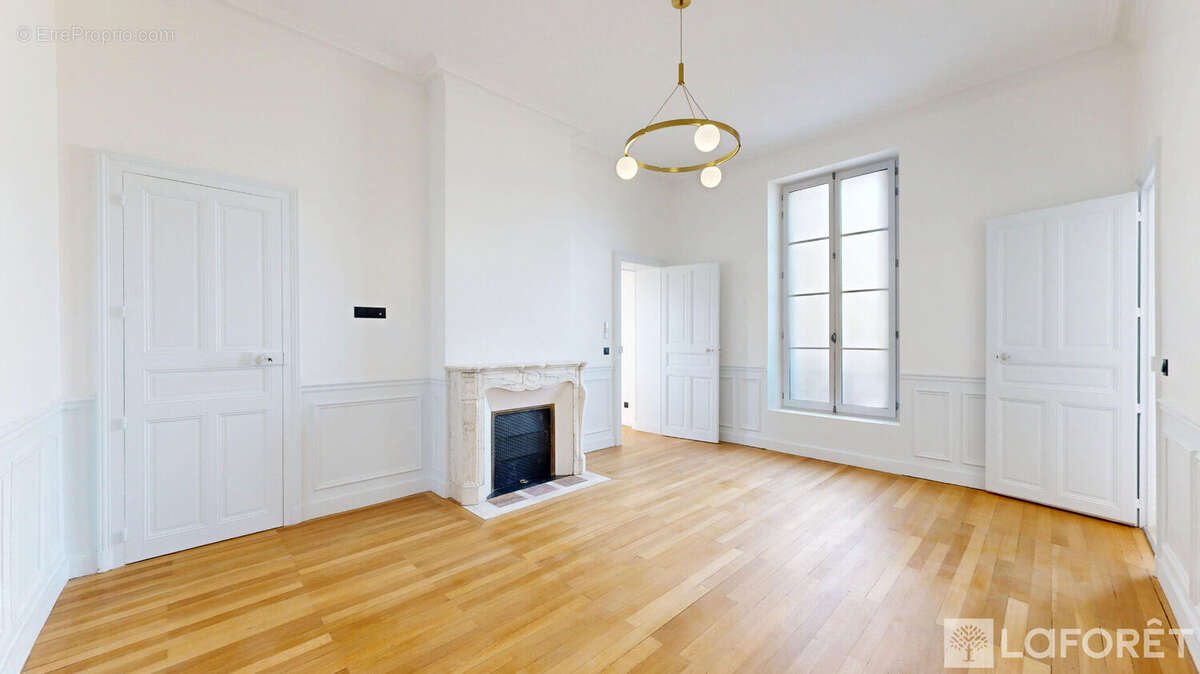 Appartement à MOULINS