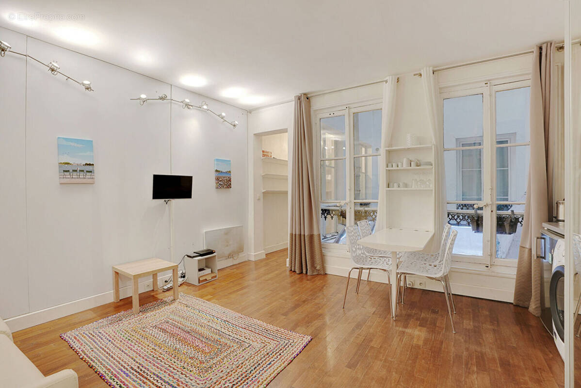 Appartement à PARIS-6E