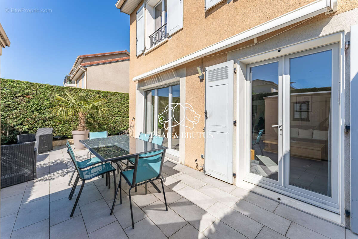 Maison à RILLIEUX-LA-PAPE