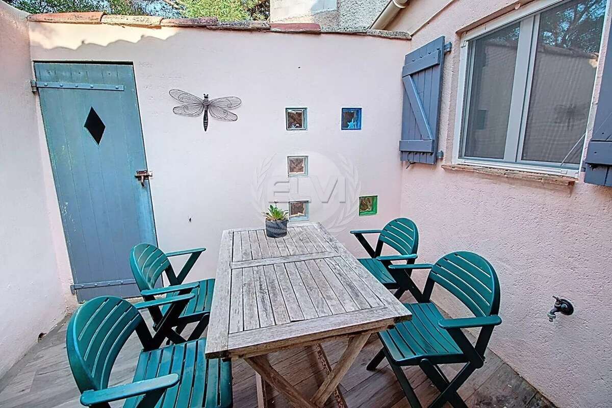 Maison à PLAN-DE-LA-TOUR