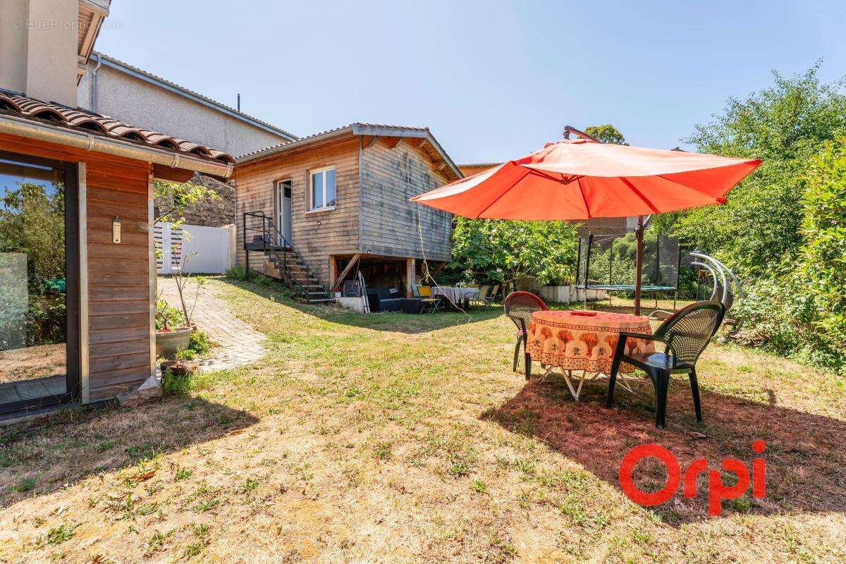 Maison familiale de caractère de 158 m² avec jardin, véranda, garage et cave - photo 16
