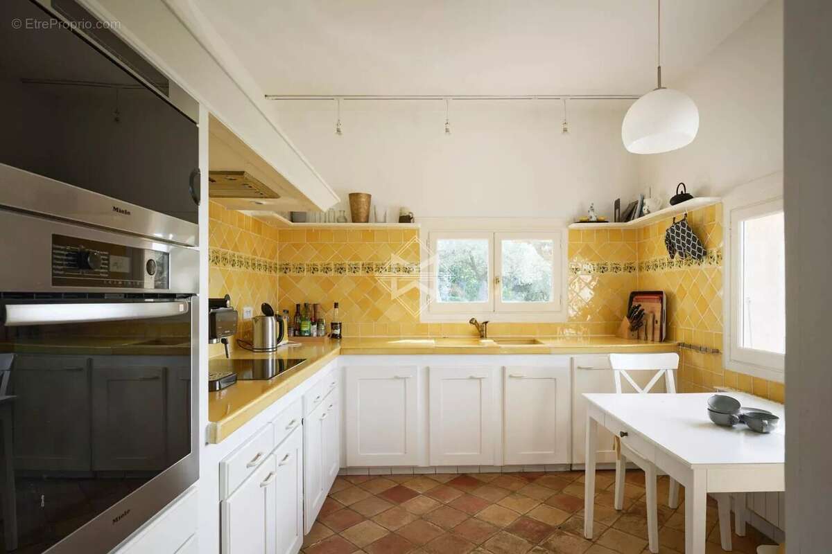 Maison à MONTAUROUX