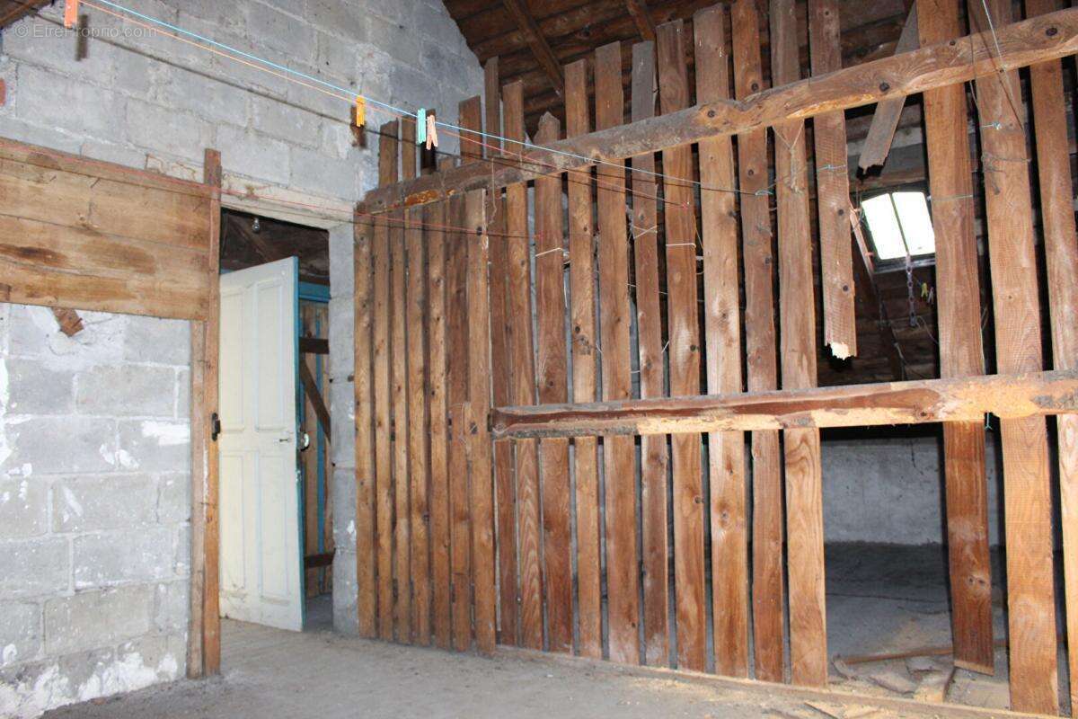 Appartement à BORT-LES-ORGUES