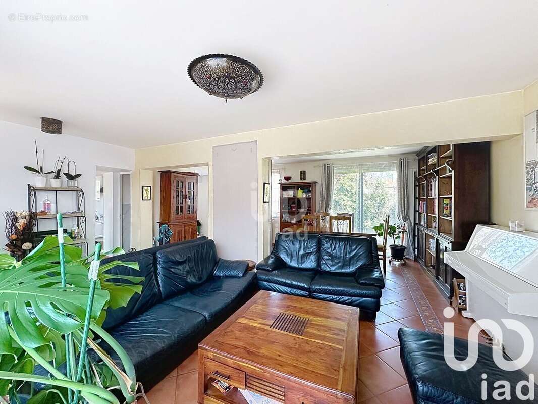 Photo 3 - Maison à SARTROUVILLE