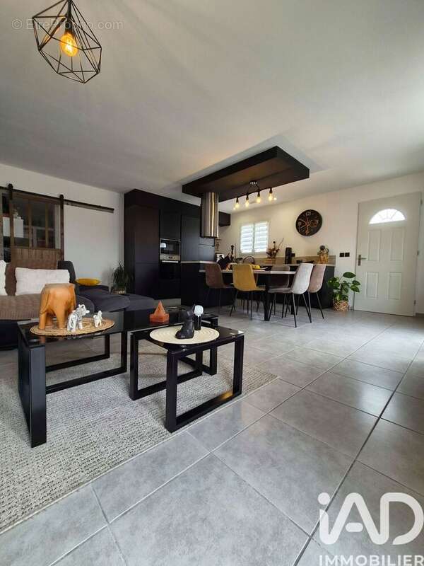 Photo 5 - Maison à PIA
