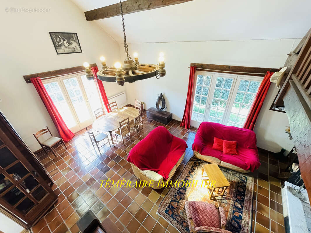 MONNET-LA-VILLE - Maison individuelle de plain-pied de 160 m2 hab - photo 12