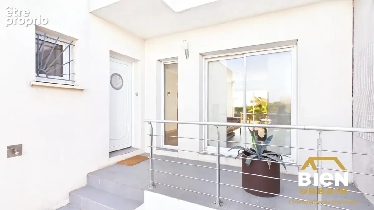 Maison 4 pièces 116 m² à vendre à Bellegarde (30127) - photo 4