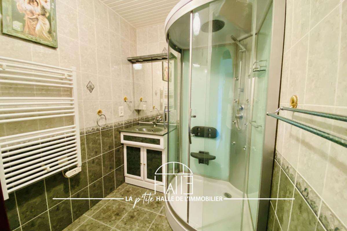 Maison à VERNEUIL-SUR-VIENNE