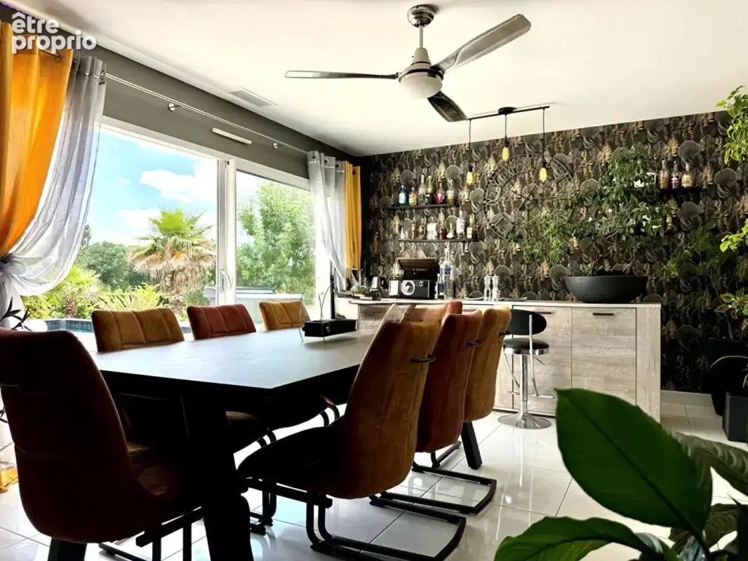 ? Très belle maison de plain-pied de 160 m2 avec piscine ? - photo 4
