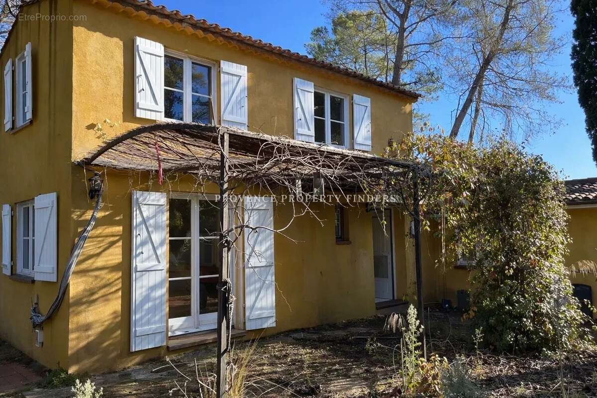 Maison à LORGUES