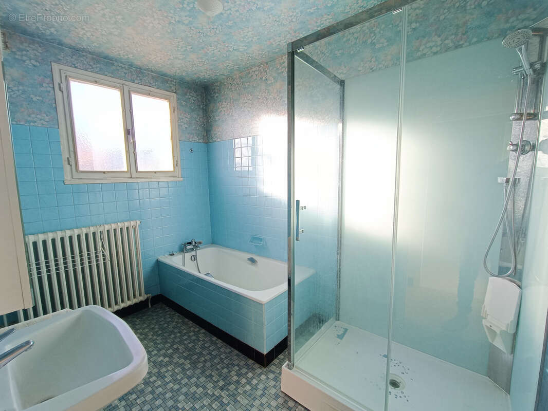 Maison à JOUET-SUR-L'AUBOIS