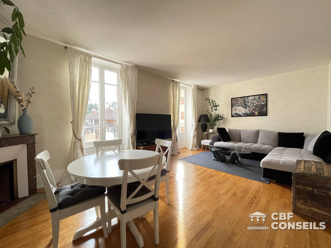 Appartement à CHAMALIERES