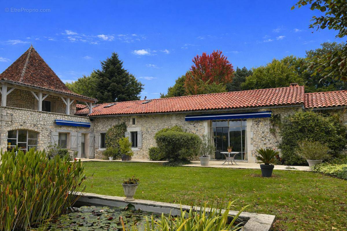 Maison à TRELISSAC