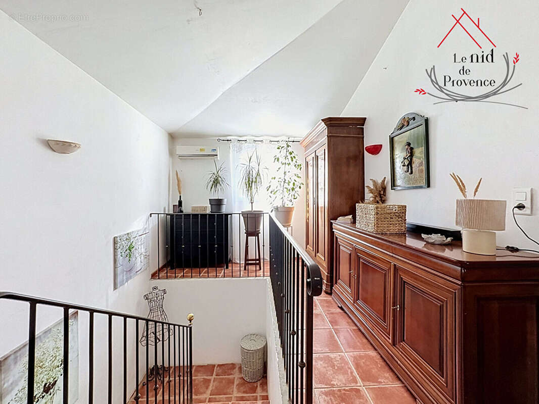 Maison de 250m2 au coeur de la campagne de Valréas - photo 9