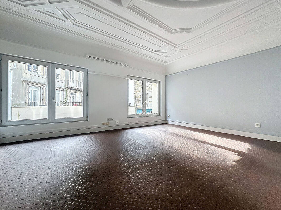 Commerce à GRANVILLE