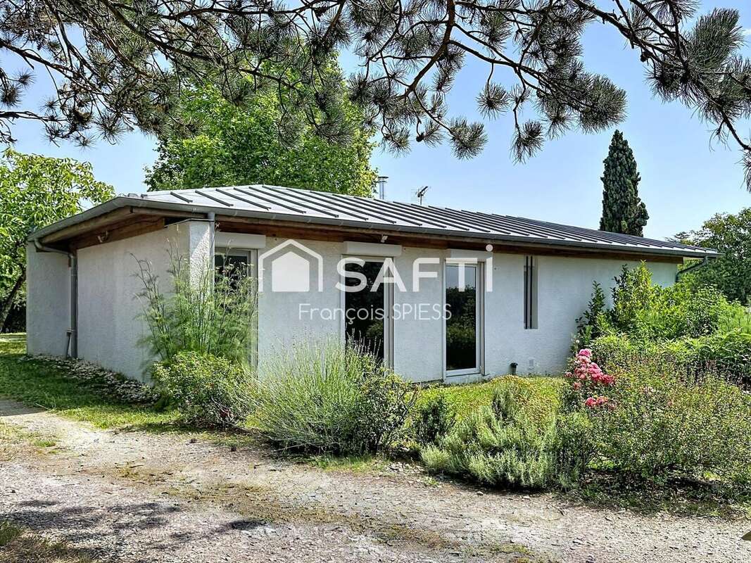Maison 240 m² à Pompignac  - photo 4