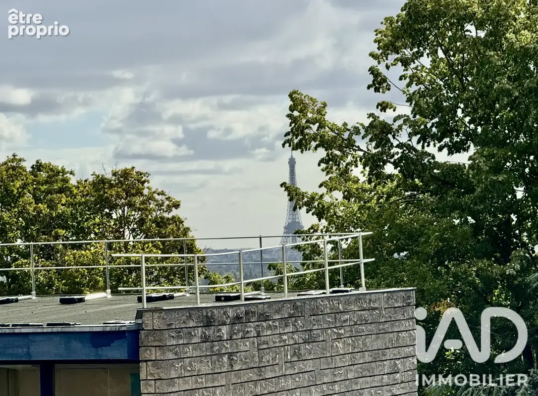 Photo 1 - Appartement à SURESNES