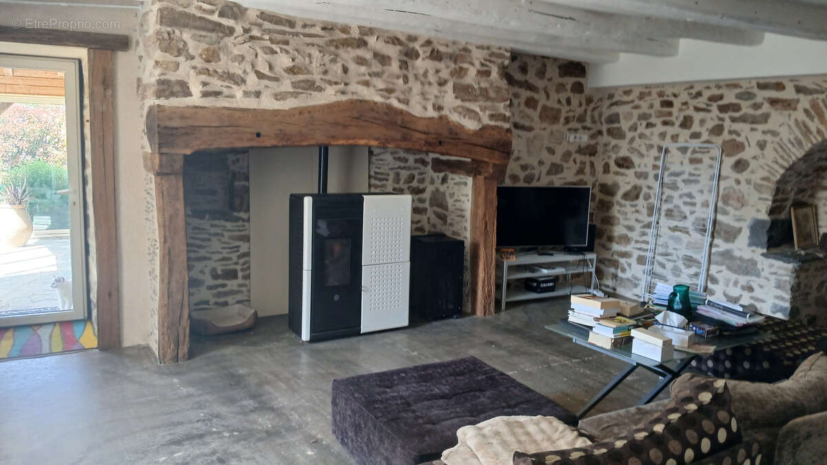 Maison à CHALVIGNAC