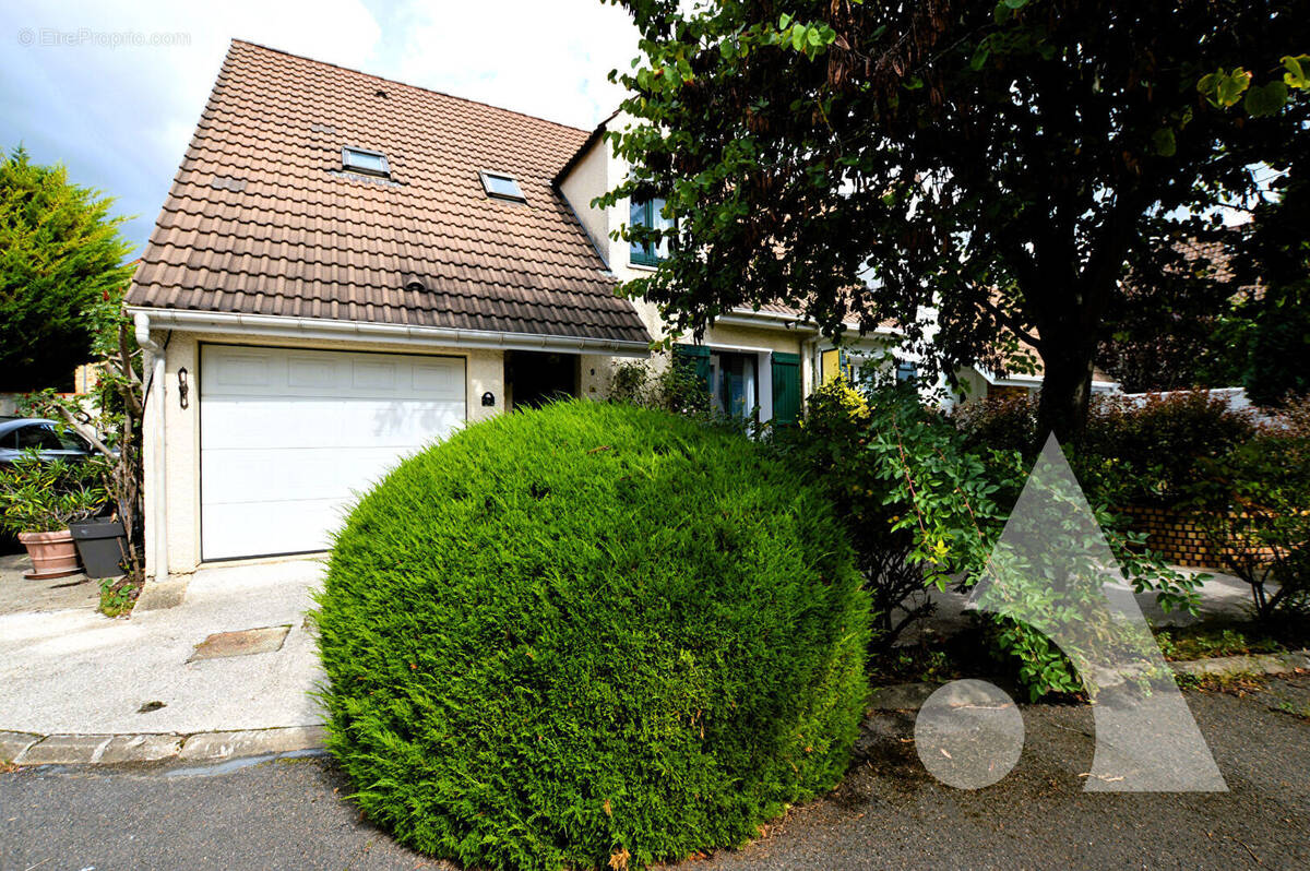 Maison à SAINT-LEU-LA-FORET