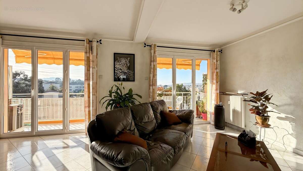 Appartement à SAINT-RAPHAEL