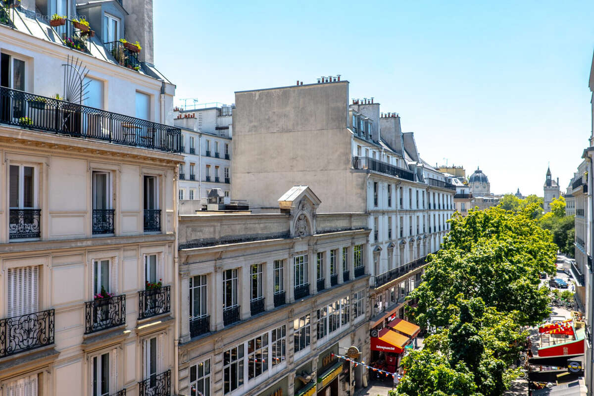 Appartement 63 m² à Paris-1e  - photo 3