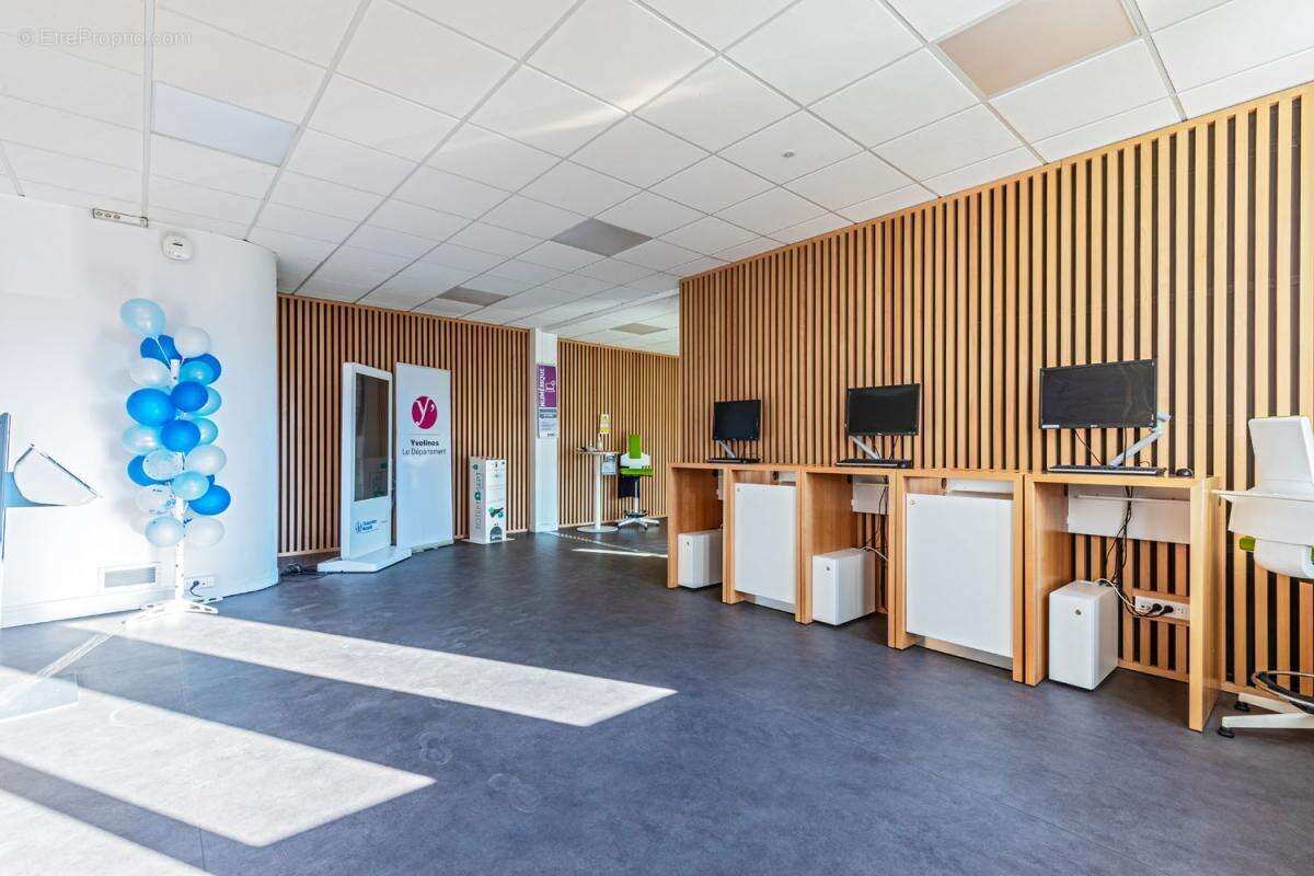 Appartement à CHANTELOUP-LES-VIGNES