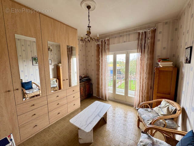 Maison à PARAY-VIEILLE-POSTE