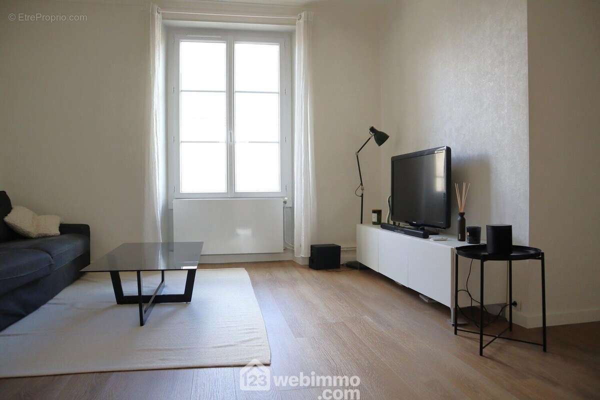 Très lumineux, - Appartement à POITIERS