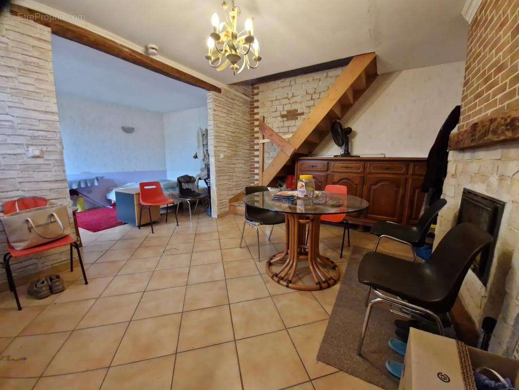 Maison à PONCHON