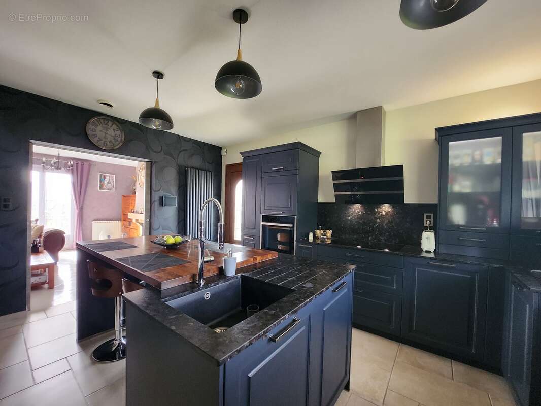 Maison à SAINT-PRIEST-TAURION