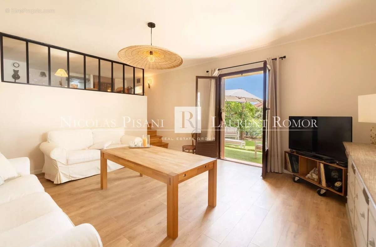 Appartement à VILLEFRANCHE-SUR-MER