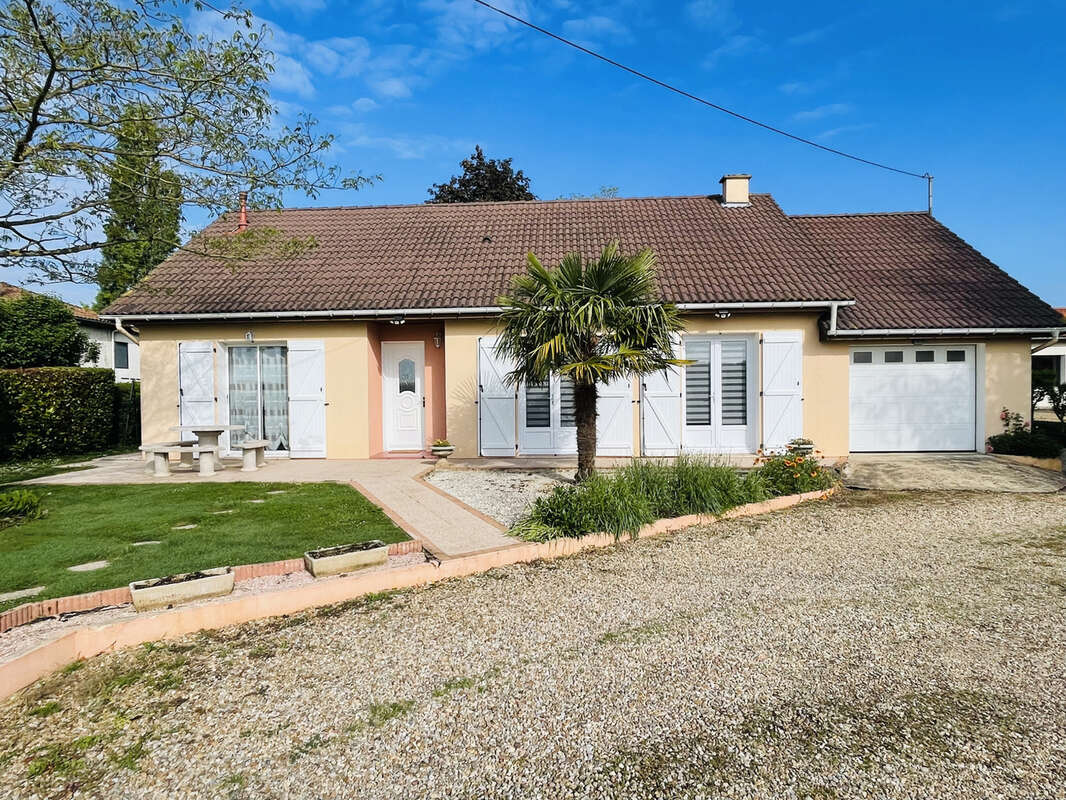 Maison à CISSE