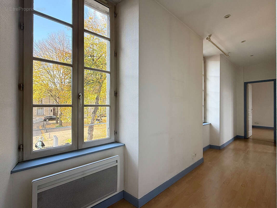 Hyper Centre de La Rochelle - Appartement T3 de 72m² - photo 3