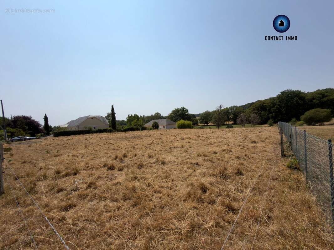 Terrain 2500 m² à Saint-Bonnet-L'enfantier  - photo 3